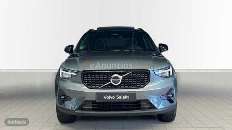 Volvo XC40 2.0 B3 PLUS DARK AUTO 163 CV de 2025 con 8.311 Km por 39.900 EUR. en A Coruna