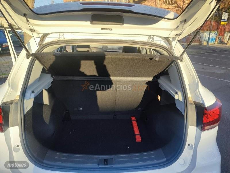 MG ZS 1.0 luxury automatico 111 cv de 2024 con 19.200 Km por 17.500 EUR. en Ciudad Real