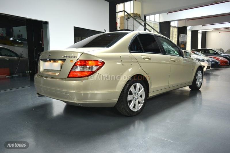 Mercedes Clase C C 180 CGI BE Avant. Blue Efficiency Ed. de 2010 con 183.000 Km por 8.500 EUR. en Madrid