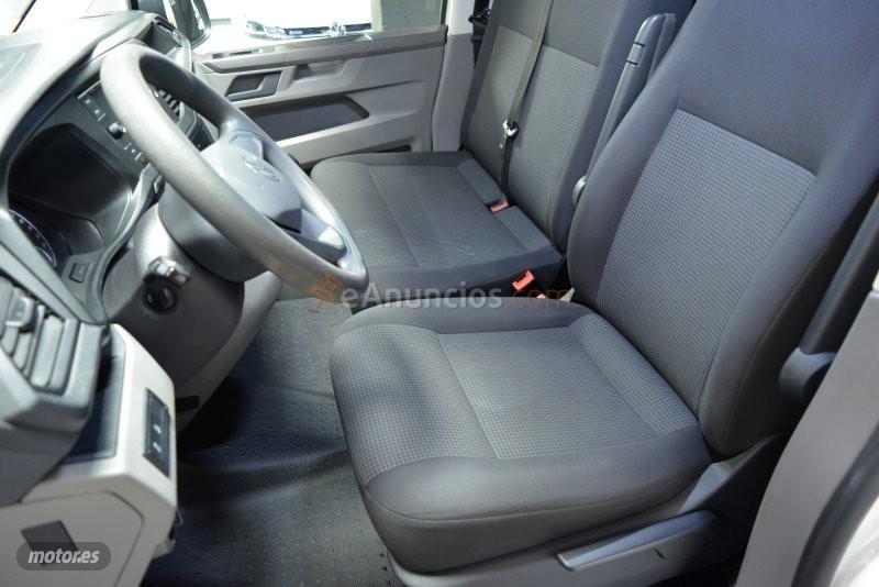 Volkswagen Transporter Furgon Batalla Corta TN 2.0 TDI BMT 4Motion 150 CV de 2020 con 180.000 Km por 18.350 EUR. en Madrid