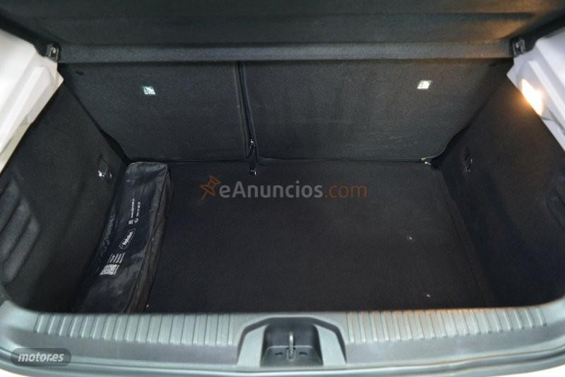 Renault Clio Equilibre Blue dCi 74 kW (100 CV) de 2023 con 186.000 Km por 10.800 EUR. en Madrid