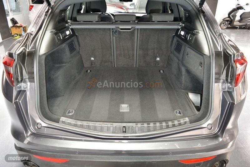 Alfa Romeo Stelvio 2.2 Diesel 118kW (160CV) SPRINT RWD de 2022 con 12.500 Km por 26.900 EUR. en Madrid