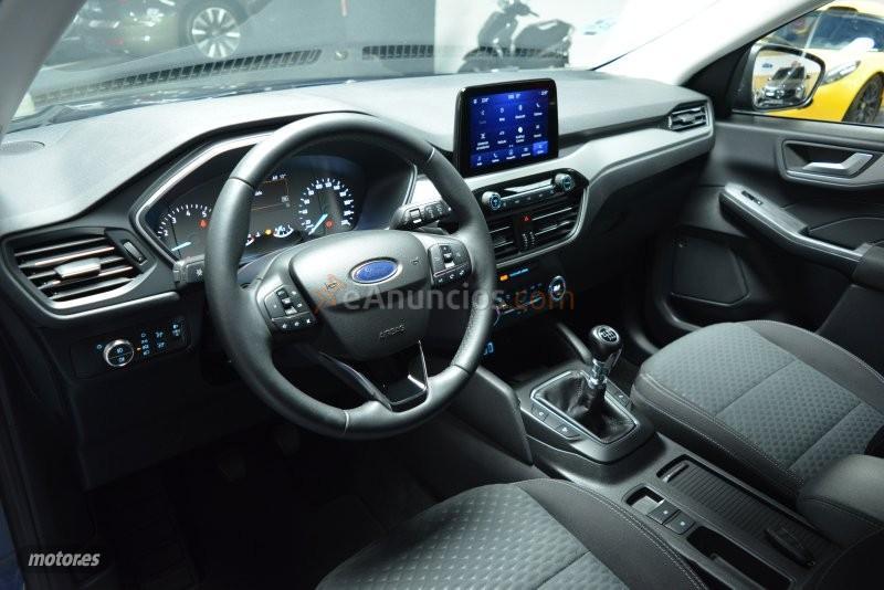 Ford Kuga 1.5 EcoBoost S&S Trend 4x2 110 kW (150 CV) de 2021 con 29.000 Km por 17.700 EUR. en Madrid
