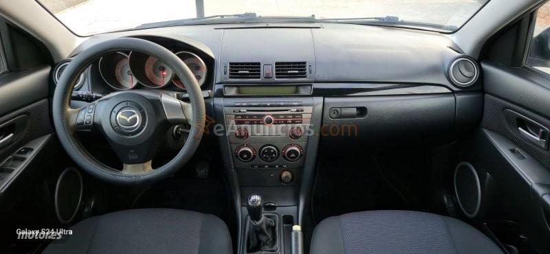Mazda Mazda3 1.6 CD DIESEL 110CV de 2006 con 228.000 Km por 3.250 EUR. en Ciudad Real