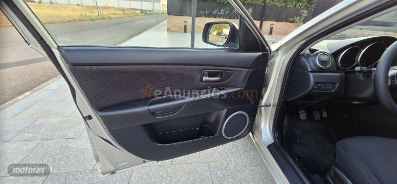 Mazda Mazda3 1.6 CD DIESEL 110CV de 2006 con 228.000 Km por 3.250 EUR. en Ciudad Real