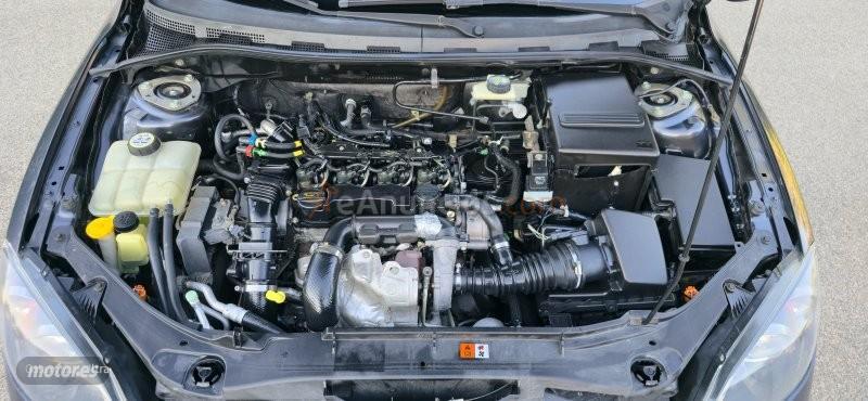 Mazda Mazda3 1.6 CD DIESEL 110CV de 2006 con 332.700 Km por 2.250 EUR. en Ciudad Real