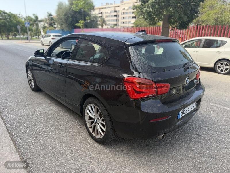 BMW Serie 1 Efficient dynamics urban de 2015 con 137.000 Km por 8.399 EUR. en Malaga
