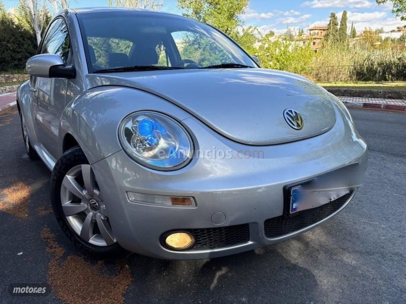 Volkswagen Beetle 1.4 FSI VOGUE-KLIMA AC-LLANTAS-CD-ALARMA de 2018 con 159.000 Km por 6.700 EUR. en Granada