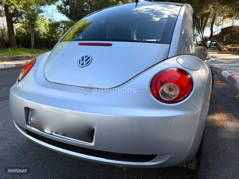 Volkswagen Beetle 1.4 FSI VOGUE-KLIMA AC-LLANTAS-CD-ALARMA de 2018 con 159.000 Km por 6.700 EUR. en Granada