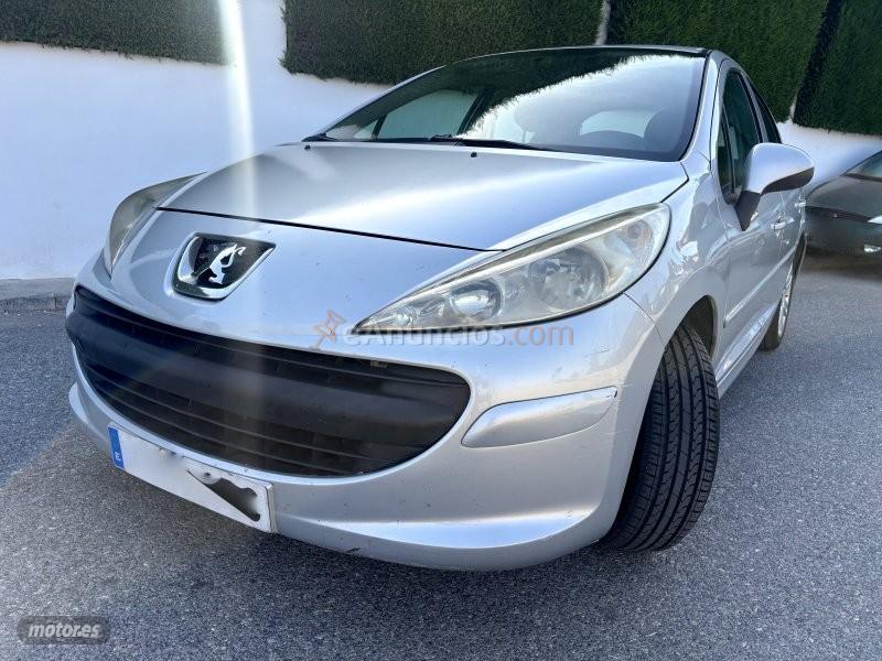 Peugeot 207 1.4 URBAN HDI LLANTAS-KLIMA AC-AIRBAGS de 2009 con 297.000 Km por 2.500 EUR. en Granada
