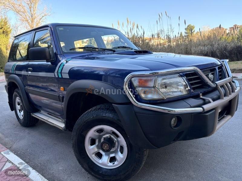 Nissan Patrol GR 2.8 TD INTERCOOLER SAFARI-LLANTAS.4X4-KLIMA DEFENSAS ES de 1999 con 120.000 Km por 15.700 EUR. en Granada