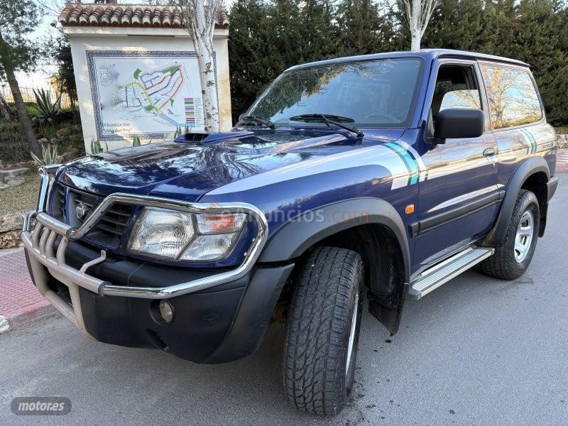 Nissan Patrol GR 2.8 TD INTERCOOLER SAFARI-LLANTAS.4X4-KLIMA DEFENSAS ES de 1999 con 120.000 Km por 15.700 EUR. en Granada