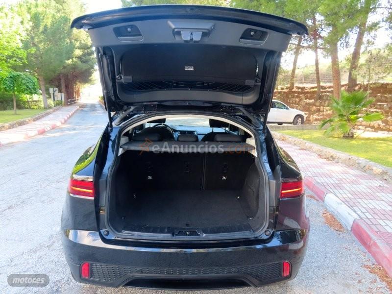 Jaguar E-Pace 2.0D SPORT EDITION de 2019 con 170.000 Km por 17.000 EUR. en Granada