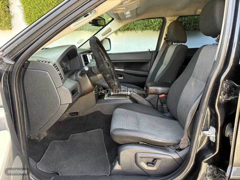 Jeep Grand Cherokee 3.0 CRD V6 4X4 QUADRA DRIVE-KLIMA-NAVI CARPLAY CAM de 2011 con 302.000 Km por 8.500 EUR. en Granada