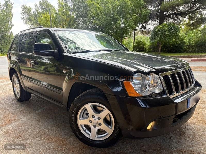 Jeep Grand Cherokee 3.0 CRD V6 4X4 QUADRA DRIVE-KLIMA-NAVI CARPLAY CAM de 2011 con 302.000 Km por 8.500 EUR. en Granada