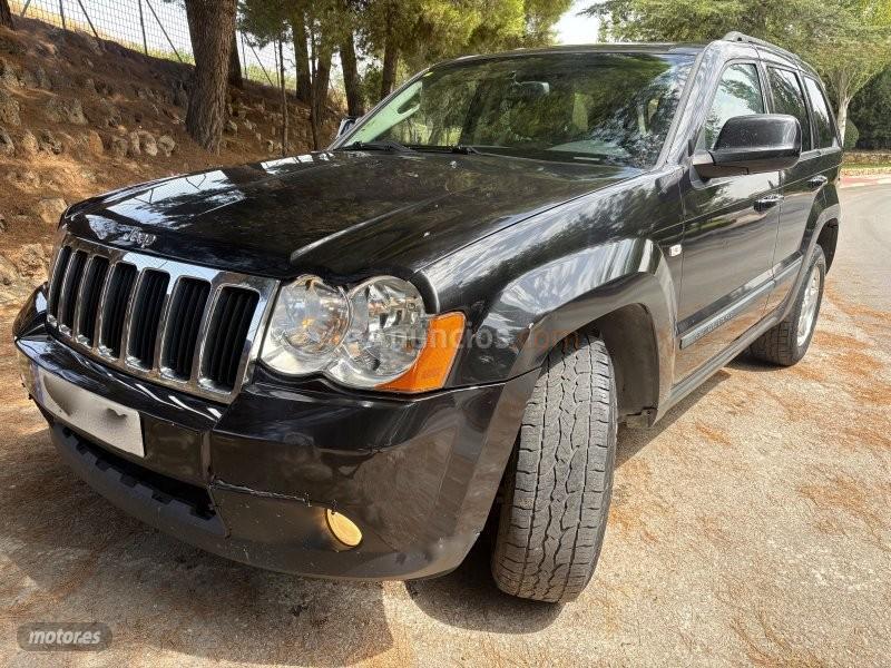 Jeep Grand Cherokee 3.0 CRD V6 4X4 QUADRA DRIVE-KLIMA-NAVI CARPLAY CAM de 2011 con 302.000 Km por 8.500 EUR. en Granada