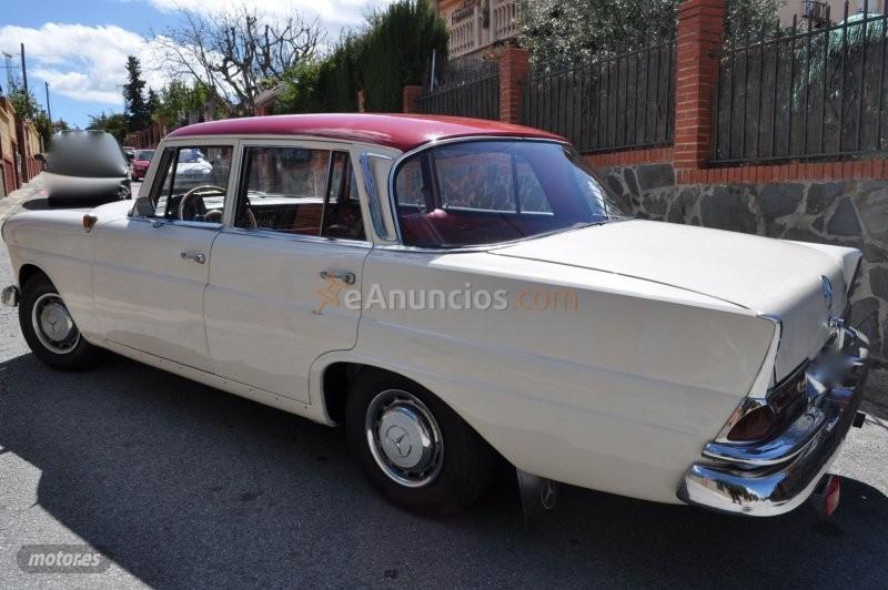 Mercedes 200 d colas w110 de 1972 con 111.000 Km por 27.700 EUR. en Granada