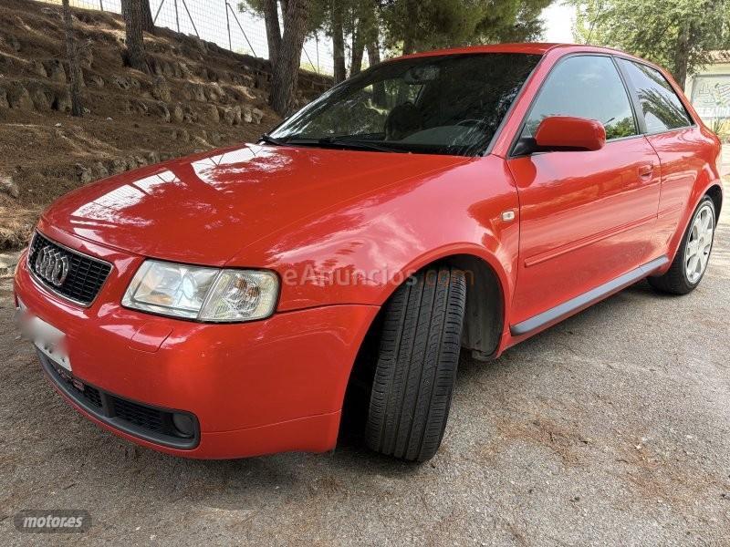 Audi S3 TURBO  XENON-BOSE-KLIMATIZADOR-NACIONAL-4X4 de 1999 con 10.000 Km por 7.500 EUR. en Granada