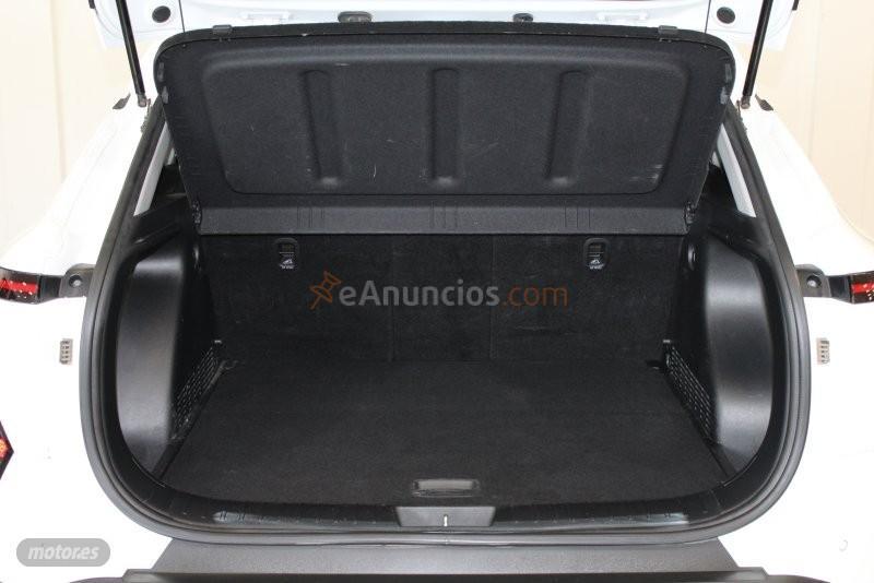 Hyundai Kona 1.0 TGDI MAXX 120CV 48V MHEV de 2024 con 107.442 Km por 20.900 EUR. en Cadiz