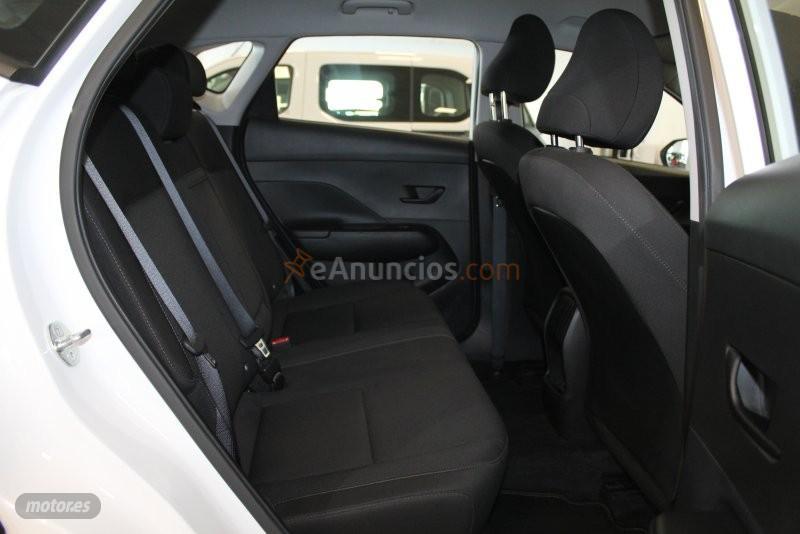 Hyundai Kona 1.0 TGDI MAXX 120CV 48V MHEV de 2024 con 107.442 Km por 20.900 EUR. en Cadiz