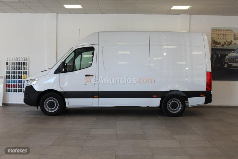 Mercedes Sprinter 2.0 CDI PRO MEDIO 115CV de 2025 con 82.841 Km por 30.500 EUR. en Cadiz