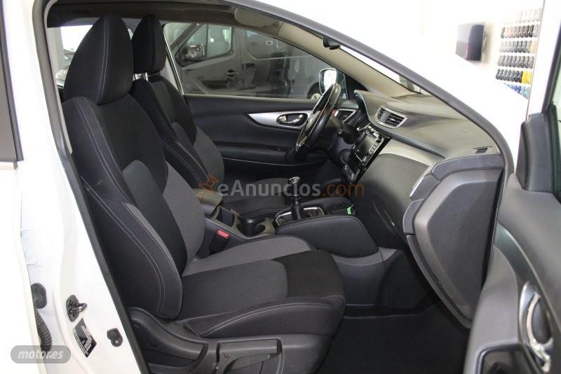 Nissan Qashqai 1.3 DIG-T N-CONNECTA 140CV de 2019 con 86.715 Km por 15.990 EUR. en Cadiz
