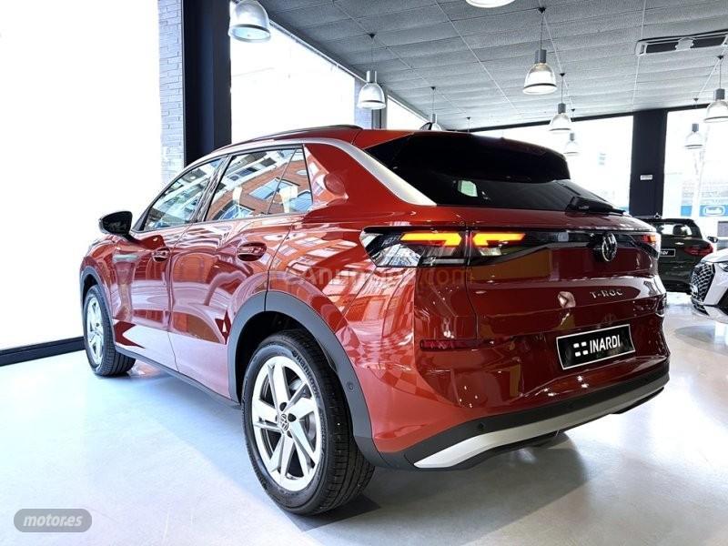 Volkswagen T-Roc “Mas” 1.5 eTSI DSG de 2026 con 20 Km por 34.990 EUR. en Barcelona