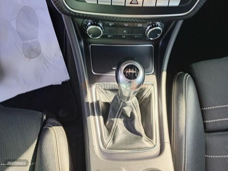 Mercedes Clase A A 200 D. de 2017 con 103.000 Km por 17.000 EUR. en Murcia