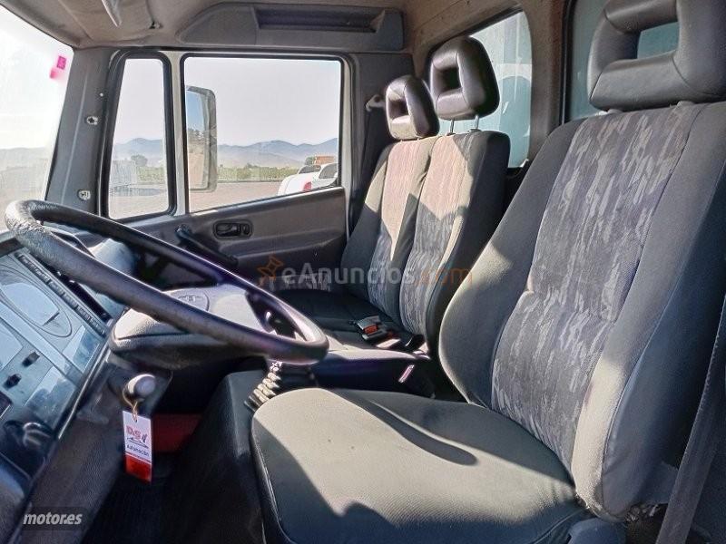 Nissan Atleon 110 CAJA FRUTERA O PAQUETERA. de 2001 con 345.000 Km por 7.000 EUR. en Murcia