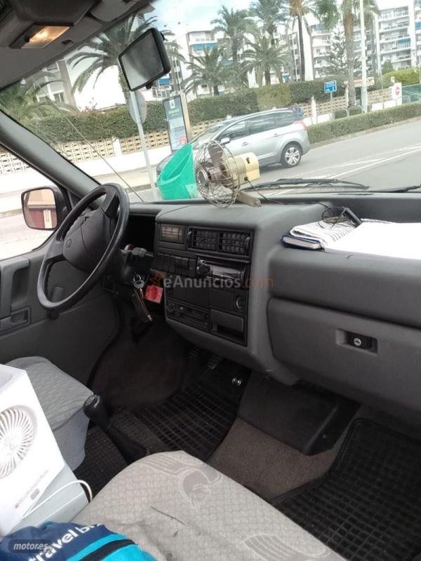 Volkswagen California Coach de 1994 con 379.000 Km por 11.900 EUR. en Valencia
