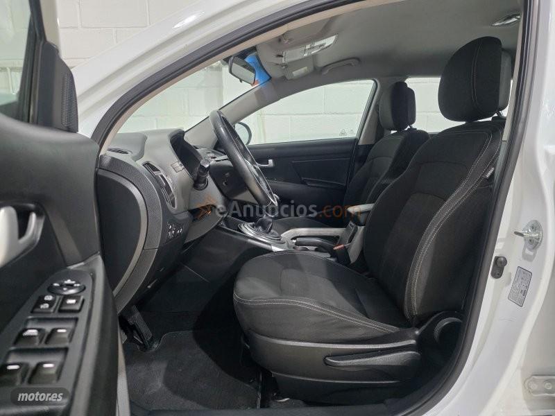 Kia Sportage 1.7 crdi concet de 2015 con 138.000 Km por 10.300 EUR. en Sevilla