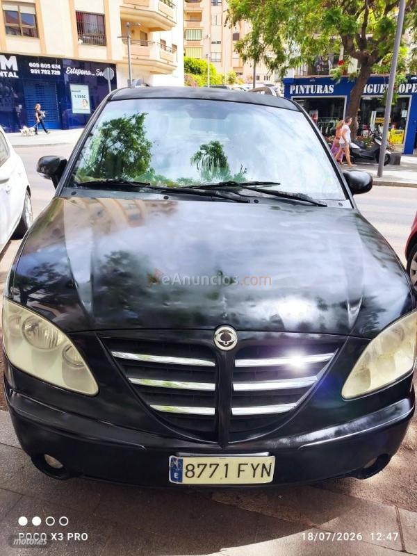 Ssangyong Rodius Limited AWD de 2007 con 195.000 Km por 8.000 EUR. en Malaga