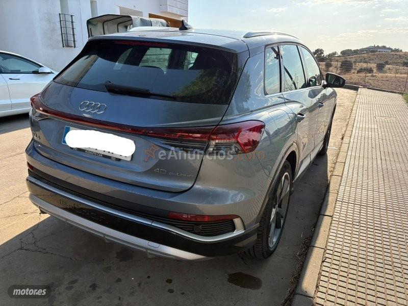 Audi Q4 e-tron 40 e-tron S line de 2024 con 44.000 Km por 36.900 EUR. en Huelva