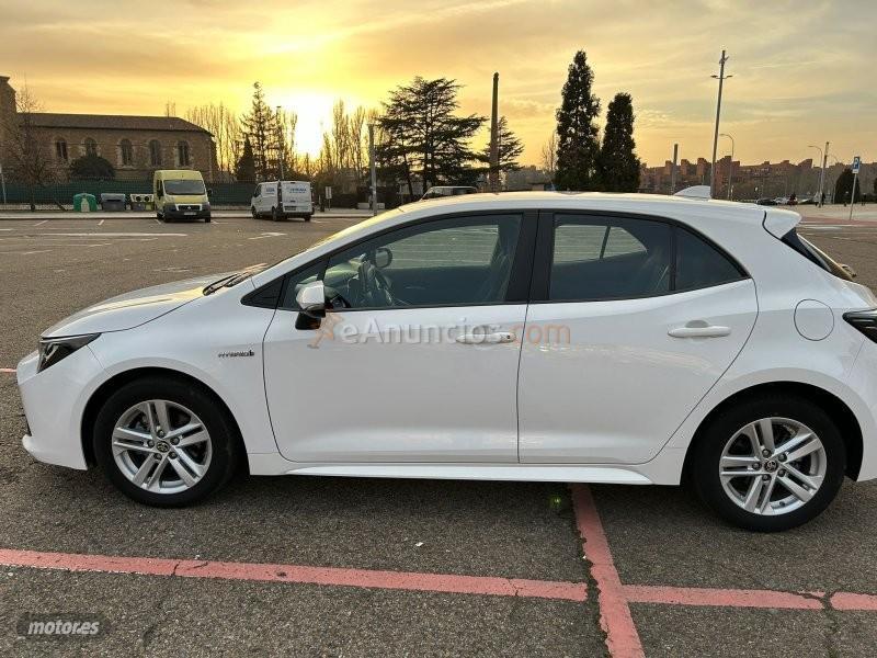 Toyota Corolla 125H ACTIVE TECH de 2020 con 60.000 Km por 18.500 EUR. en Leon