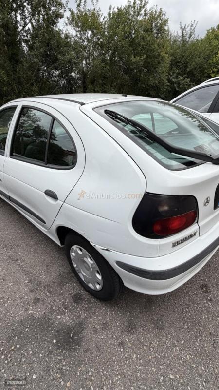 Renault Megane Europa 1.6E de 1998 con 155.148 Km por 1.850 EUR. en Asturias