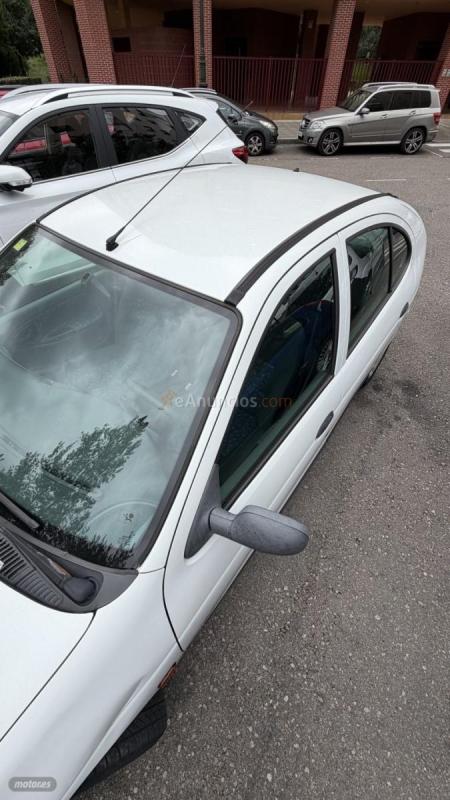 Renault Megane Europa 1.6E de 1998 con 155.148 Km por 1.850 EUR. en Asturias