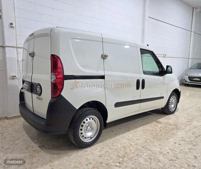 Opel Combo Cargo cdti de 2021 con 130.000 Km por 8.200 EUR. en Sevilla