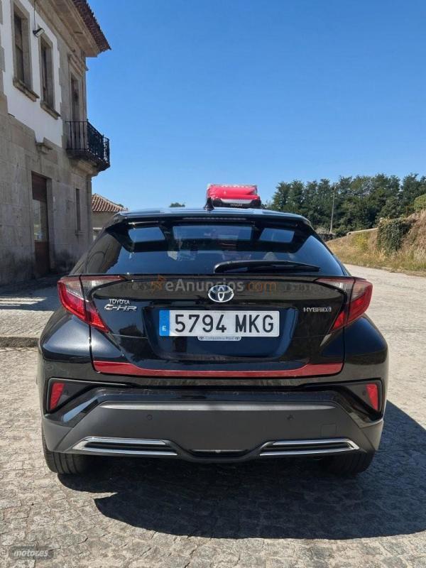 Toyota C-HR 2.0 180h Advance de 2023 con 61.000 Km por 25.500 EUR. en A Coruna