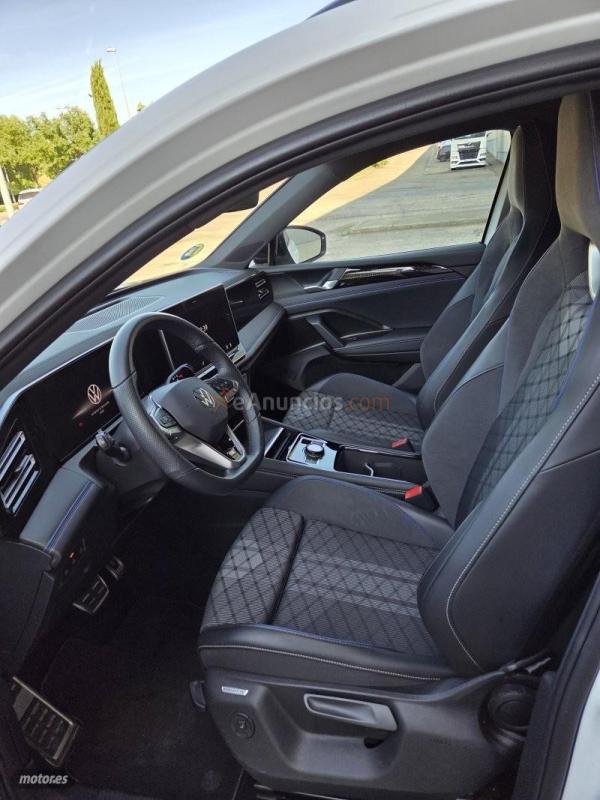 Volkswagen Tiguan Rline de 2024 con 37.000 Km por 40.500 EUR. en Navarra