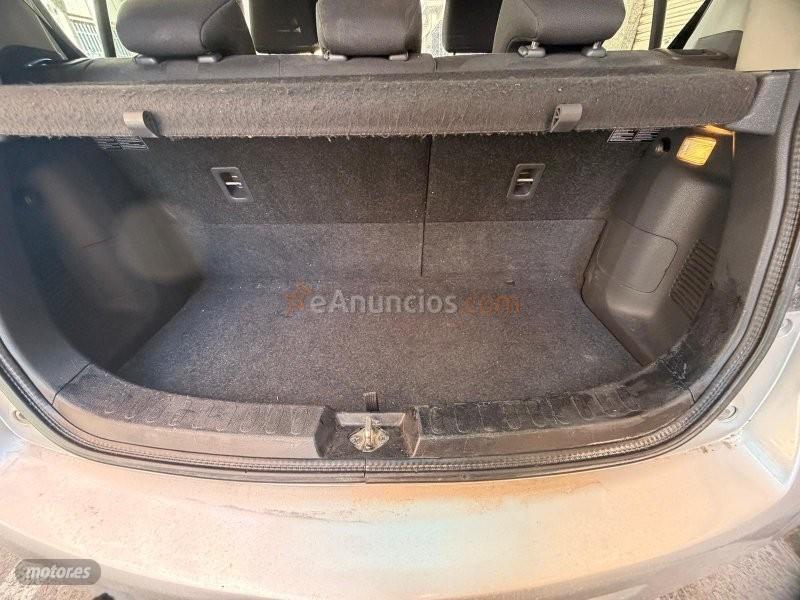 Opel Agila Essentia de 2008 con 77.000 Km por 3.000 EUR. en Alicante
