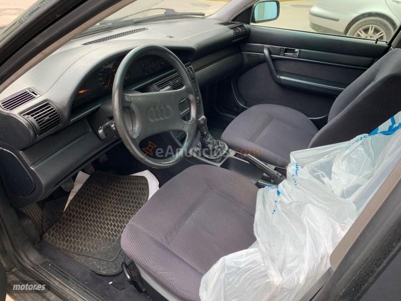 Audi 100 2.3 E de 1992 con 288.000 Km por 2.000 EUR. en Lugo