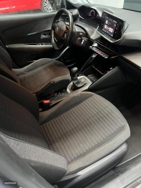 Peugeot 208 1.2 PureTech Style 75 de 2021 con 82.447 Km por 9.900 EUR. en Caceres