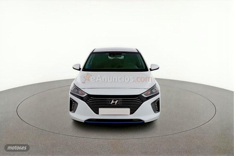 Hyundai Ioniq 1.6 GDI HEV Klass LE DCT 141 CV de 2019 con 104.000 Km por 14.200 EUR. en Madrid