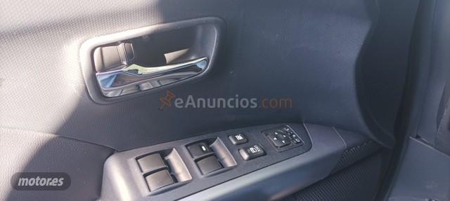 Mitsubishi Outlander PHEV Kaiteki 4WD de 2007 con 120.000 Km por 14.900 EUR. en Asturias