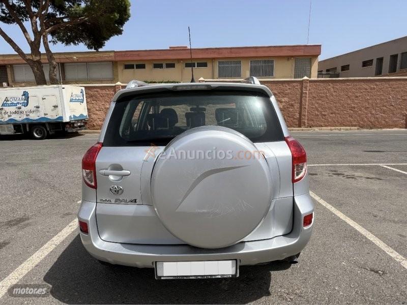Toyota RAV 4 2.2 D-4D 136 CV Executive. de 2007 con 188.437 Km por 11.995 EUR. en Almeria