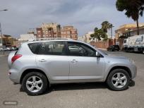 Toyota RAV 4 2.2 D-4D 136 CV Executive. de 2007 con 188.437 Km por 11.995 EUR. en Almeria