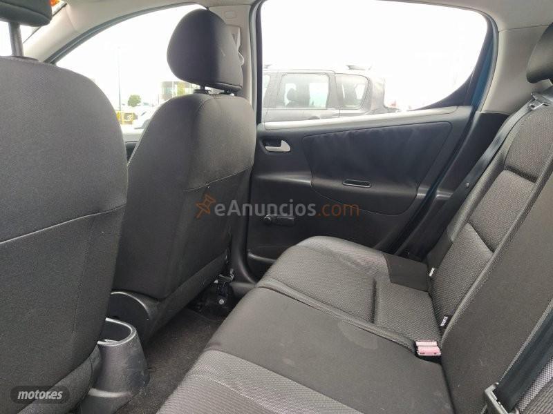 Peugeot 207 1.6 HDI 92 CV de 2011 con 202.000 Km por 3.800 EUR. en Cantabria