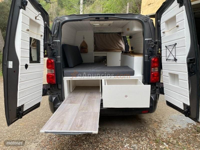Citroen Jumpy TALLA XL BLUEHDI 150CV S&S 6V CLUB de 2018 con 255.000 Km por 24.000 EUR. en Barcelona