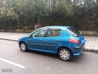 Peugeot 206 1.4 hdi de 2003 con 184.984 Km por 2.000 EUR. en Valladolid