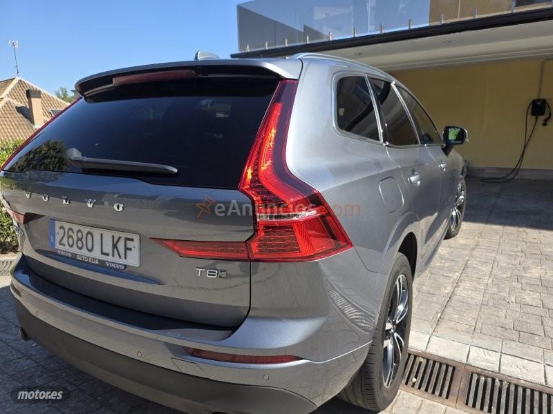 Volvo XC 60 T8 R-Desing de 2020 con 140.000 Km por 27.000 EUR. en Madrid